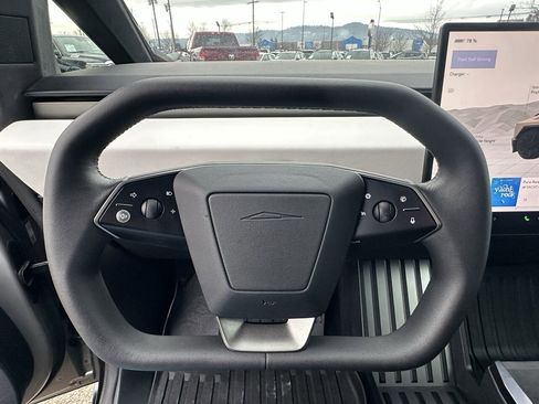 Used 2024 Tesla Cybertruck AWD Crew Cab image 20