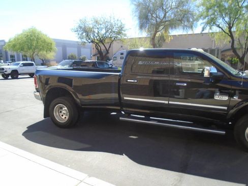 Used 2015 RAM 3500 Laramie Longhorn w/ Convenience Group image 9