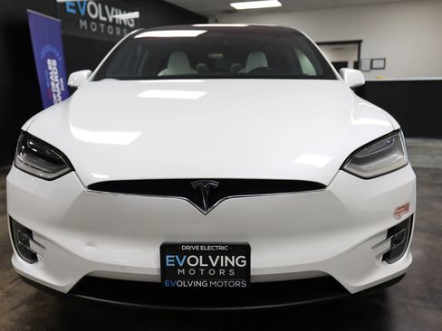 Used 2019 Tesla Model X Long Range AWD/4WD image 6