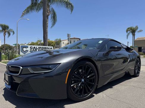 Used 2019 BMW i8 Roadster AWD/4WD image 2