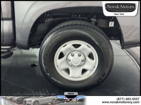 Used 2022 Toyota Tacoma SR5 image 8