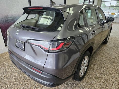 Used 2024 Honda HR-V LX image 2