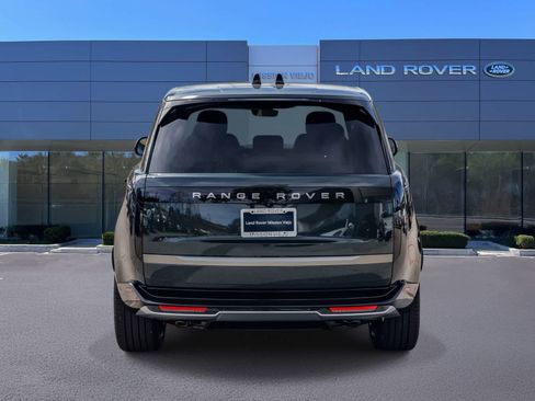 New 2026 Land Rover Range Rover SE image 5