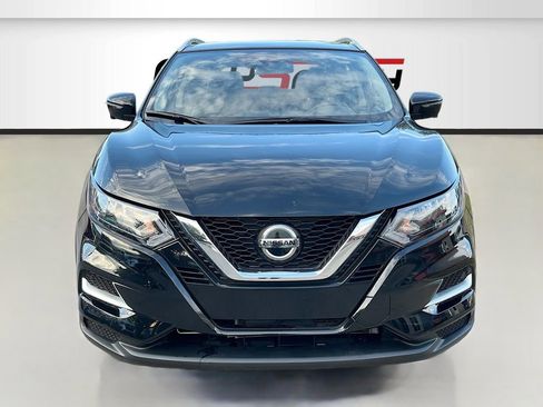 Used 2022 Nissan Rogue Sport SL AWD/4WD image 2