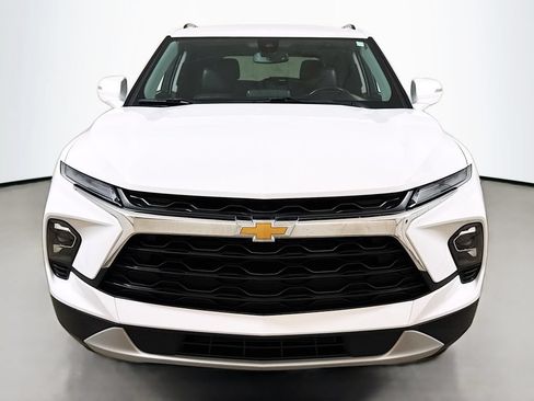 Certified 2024 Chevrolet Blazer LT FWD image 2