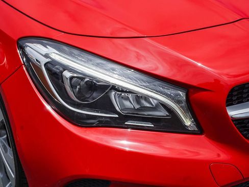 Used 2019 Mercedes-Benz CLA 250 4MATIC image 10