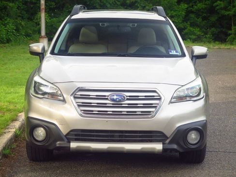 Used 2015 Subaru Outback 2.5i Limited AWD/4WD image 22