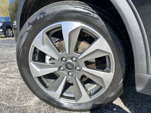 Certified 2025 Ford Escape Platinum image 44