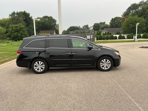 Used 2017 Honda Odyssey EX-L image 2
