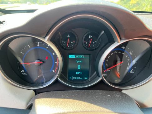 Used 2016 Chevrolet Cruze LT FWD image 7