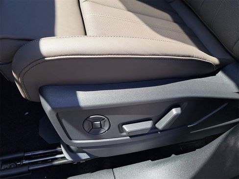 New 2025 Audi Q5 Premium Plus image 19