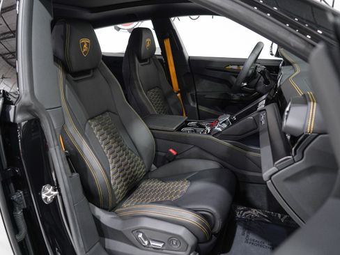 Used 2024 Lamborghini Urus S AWD/4WD image 15