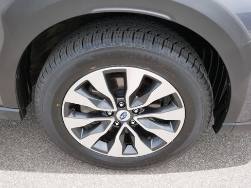 Certified 2025 Subaru Outback Touring w/ Tech Package 3 AWD/4WD image 15