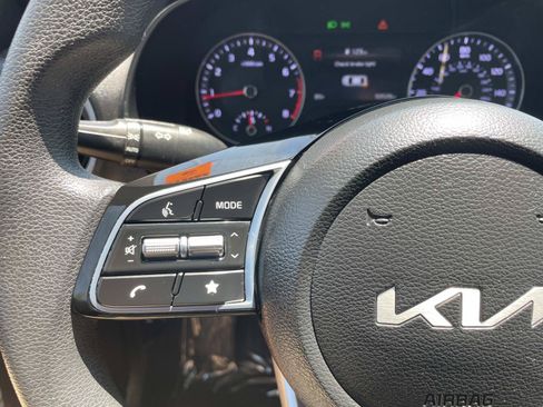 Used 2023 Kia Forte LXS FWD image 29