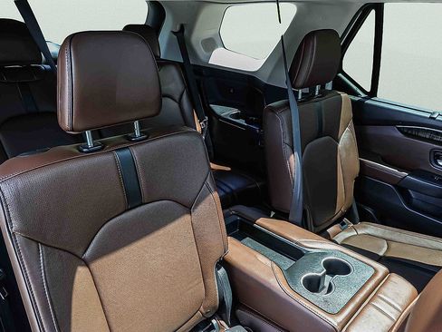 Used 2023 Honda Pilot Elite image 25