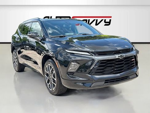 Used 2025 Chevrolet Blazer RS w/ LPO, Floor Liner Package FWD image 1