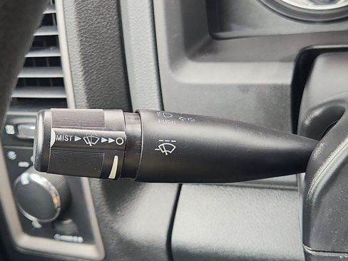 Used 2015 RAM 1500 Tradesman w/ Popular Equipment Group AWD/4WD image 29