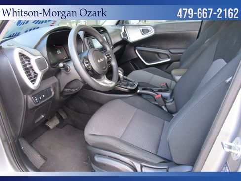 Used 2023 Kia Soul LX w/ Option Group 015 image 18