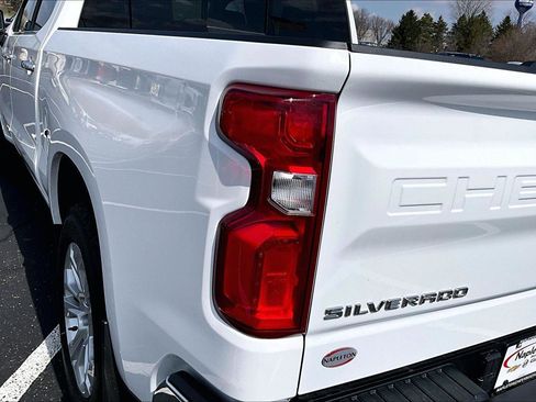 Used 2025 Chevrolet Silverado 1500 LTZ w/ Z71 Off-Road Package image 31