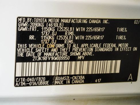 Used 2019 Toyota RAV4 LE FWD image 34