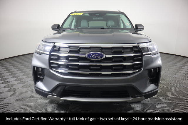 Used 2025 Ford Explorer Active w/ Active Comfort Package AWD/4WD image 12
