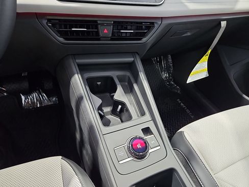 New 2026 Volkswagen Tiguan SE FWD image 23