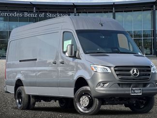 New 2026 Mercedes-Benz Sprinter 3500 video 2