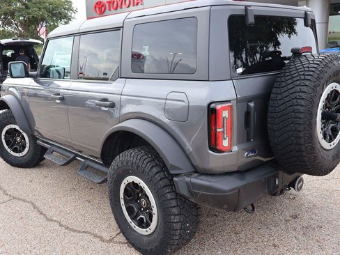 Used 2023 Ford Bronco Badlands w/ Sasquatch Package AWD/4WD image 5
