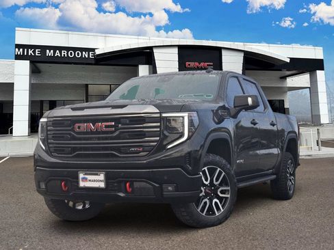 Used 2024 GMC Sierra 1500 AT4 w/ Technology Package AWD/4WD image 1