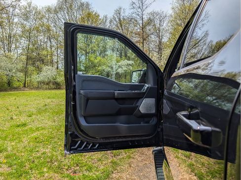 Used 2023 Ford F150 Lariat w/ Equipment Group 502A High AWD/4WD image 10