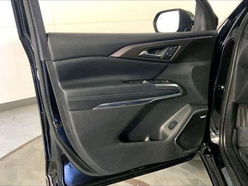Used 2025 Chevrolet Traverse High Country w/ LPO, Floor Liner Package AWD/4WD image 24