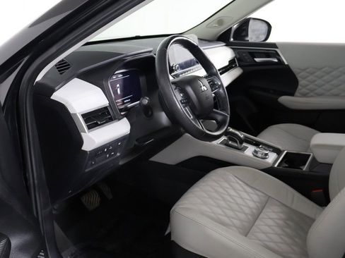 Used 2023 Mitsubishi Outlander SEL AWD/4WD image 30