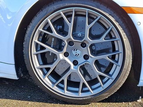 Used 2025 Porsche 911 Carrera S image 12