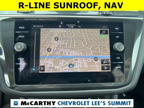 Used 2024 Volkswagen Tiguan SEL R-Line image 6