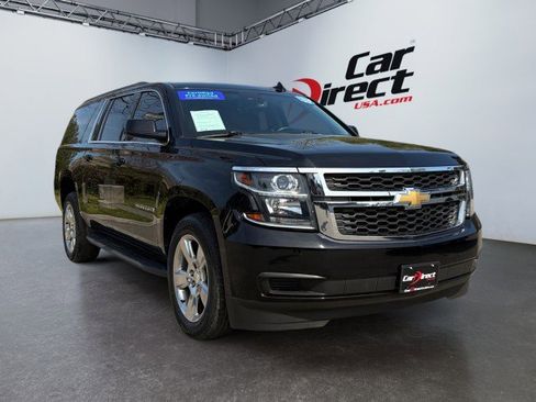 Used 2017 Chevrolet Suburban LT AWD/4WD image 10