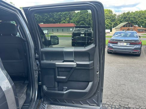 Used 2019 Ford F150 XLT w/ Equipment Group 302A Luxury AWD/4WD image 19