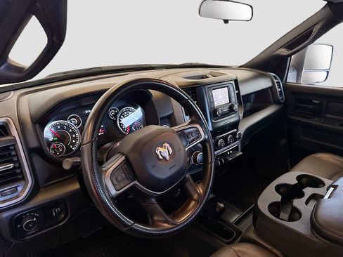 Used 2023 RAM 2500 Tradesman w/ Chrome Appearance Group image 11