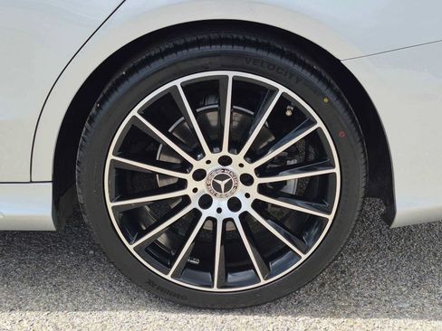 Used 2019 Mercedes-Benz C 300 Sedan image 11