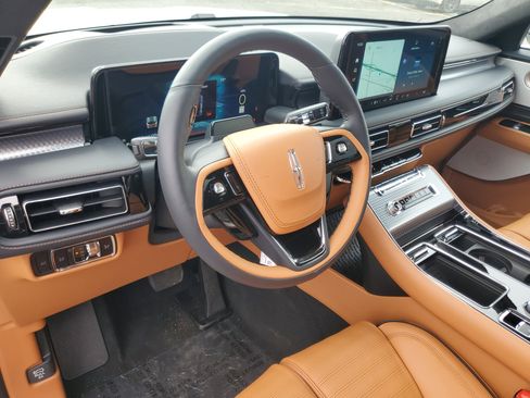 New 2026 Lincoln Aviator Black Label AWD/4WD image 11