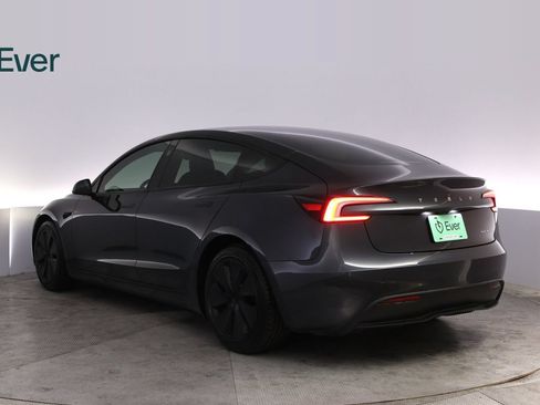 Used 2024 Tesla Model 3 Long Range AWD/4WD image 17