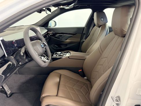 New 2026 BMW 530i 530i w/ M Sport Package image 5