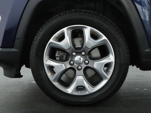 Used 2020 Jeep Compass Limited w/ Rear Convenience Group AWD/4WD image 19