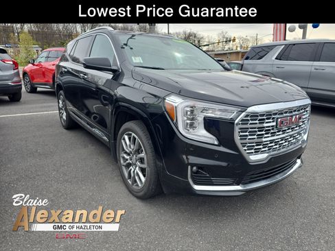 Used 2023 GMC Terrain Denali w/ LPO, Floor Liner Package AWD/4WD image 1