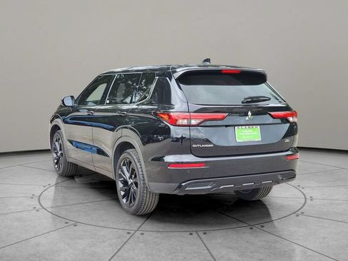 Used 2023 Mitsubishi Outlander SE Black Edition AWD/4WD image 10
