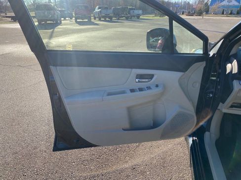 Used 2014 Subaru Impreza 2.0i Sport Premium image 9