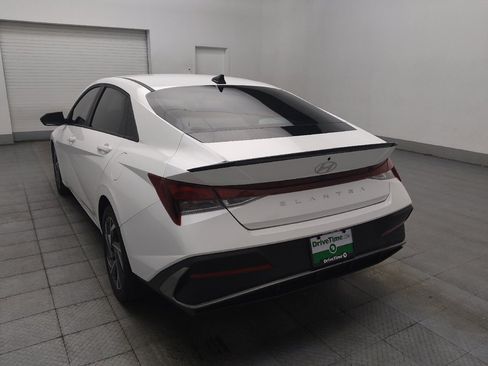 Used 2025 Hyundai Elantra Sport FWD image 5