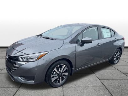 New 2025 Nissan Versa SV w/ Trunk Package