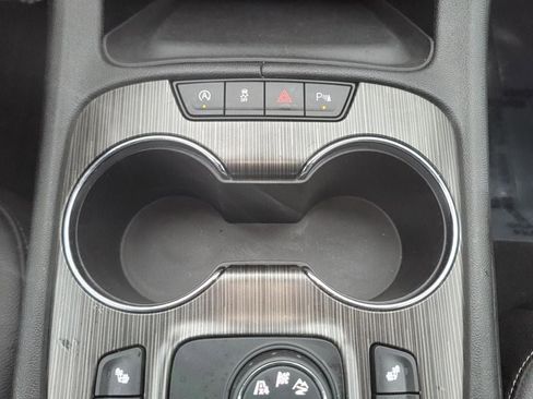 Used 2020 GMC Acadia SLT w/ Premium Package image 24