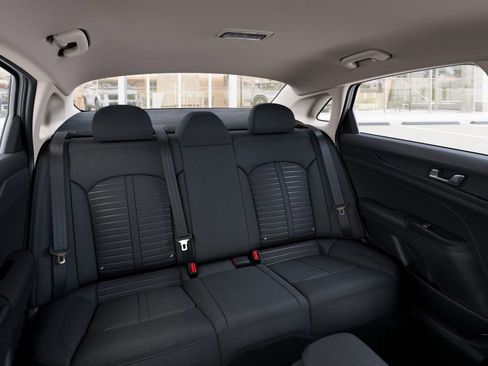 New 2026 Kia K5 LXS image 17