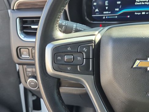 Used 2023 Chevrolet Suburban LT AWD/4WD image 18